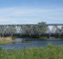 Na terenie Olszynki znajduje się jedyny most kolejowy nad Motławą.