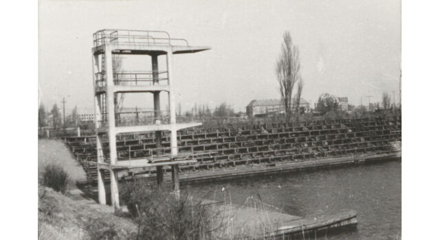 Kąpielisko nad Opływem Motławy. Fot. Marian "Ryś" Dobrzykowski. Mat. Archiwum Państwowe w Gdańsku.
