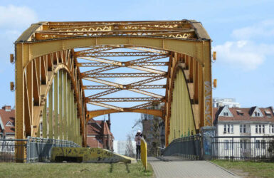 Żółty Wiadukt w Gdańsku.